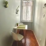Apartamento Em Copacabana Perto De Tudo!