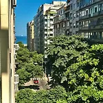 Apartamento Em Copacabana Perto De Tudo!
